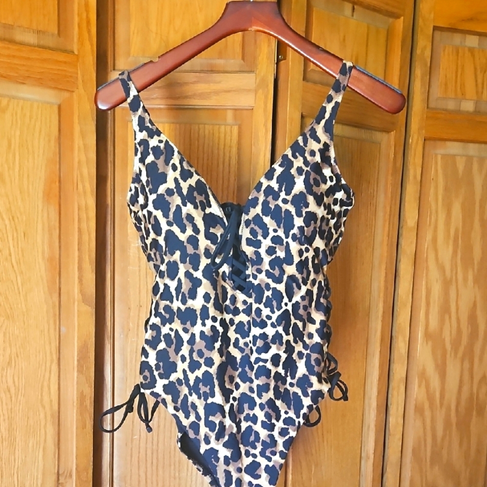 Leopard Print One Piece Swimsuit